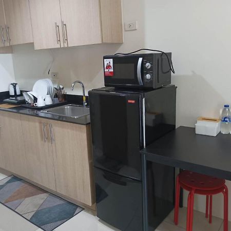 Breeze Residences - 1Br Unit With Balcony -Top Floor مانيلا المظهر الخارجي الصورة