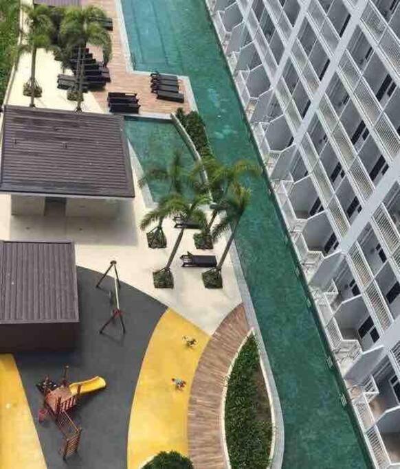 Breeze Residences - 1Br Unit With Balcony -Top Floor مانيلا المظهر الخارجي الصورة