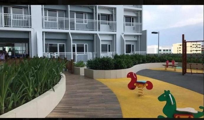 Breeze Residences - 1Br Unit With Balcony -Top Floor مانيلا المظهر الخارجي الصورة